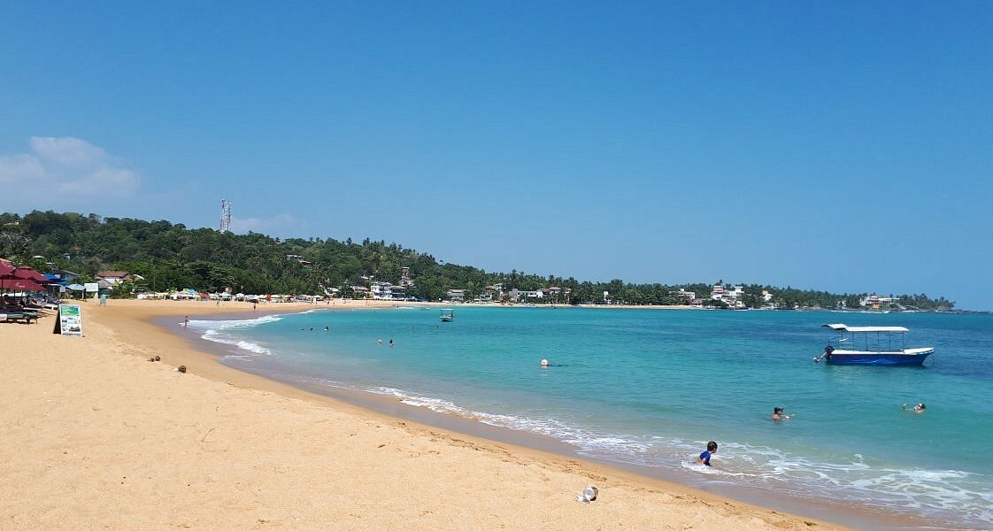 Unawatuna beach sri lanka